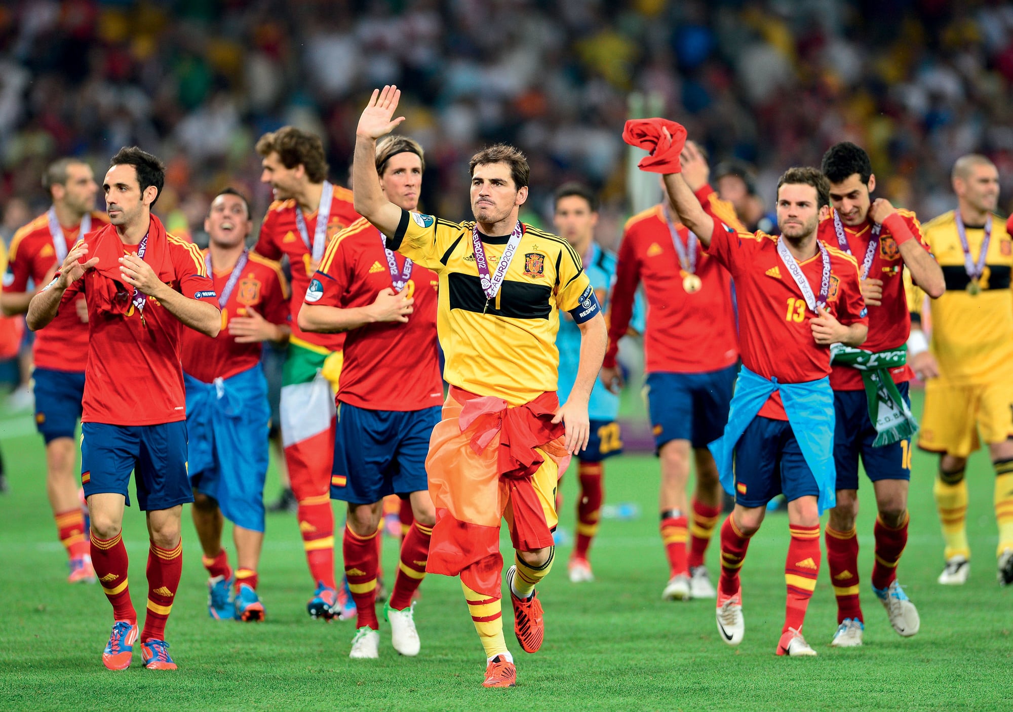 Футболисты испании
