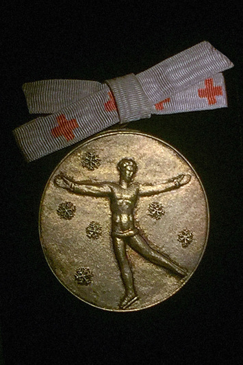 Золотая медаль Сони Хени с Игр в Санкт-Морице в 1928 году© Kjetil Ree