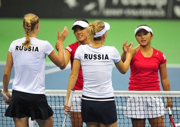 Екатерина Макарова и Елена Веснина проложили России дорогу в полуфинал