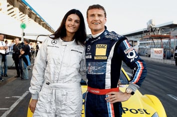 В июне 2006 года Култхард обручился с Карен Минье, корреспонденткой из Бельгии, постоянно работавшей на гонках F1