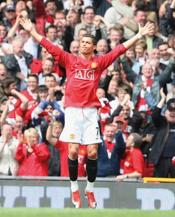 В 2008 году полузащитник Manchester United и сборной Португалии Криштиану Роналду был признан FIFA лучшим футболистом мира, чему во многом способствовала победа его клуба в Лиге чемпионов UEFA