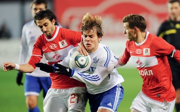В 2011 году Александр Кокорин (в центре) был признан лучшим молодым игроком России 